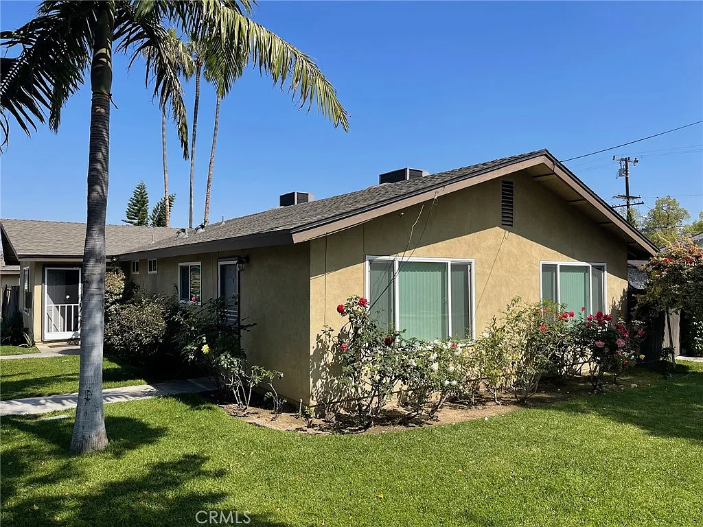 2 bed, 1100 sqft, $2,350 — Photo 2