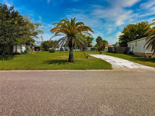 8 Applewood Cir #3, Daytona Beach, FL 32119