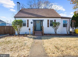 5704 Pope St, Baltimore, MD 21225