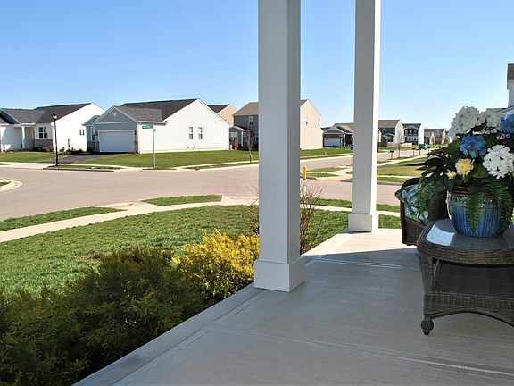 4th image of 91 Cloverhill Dr