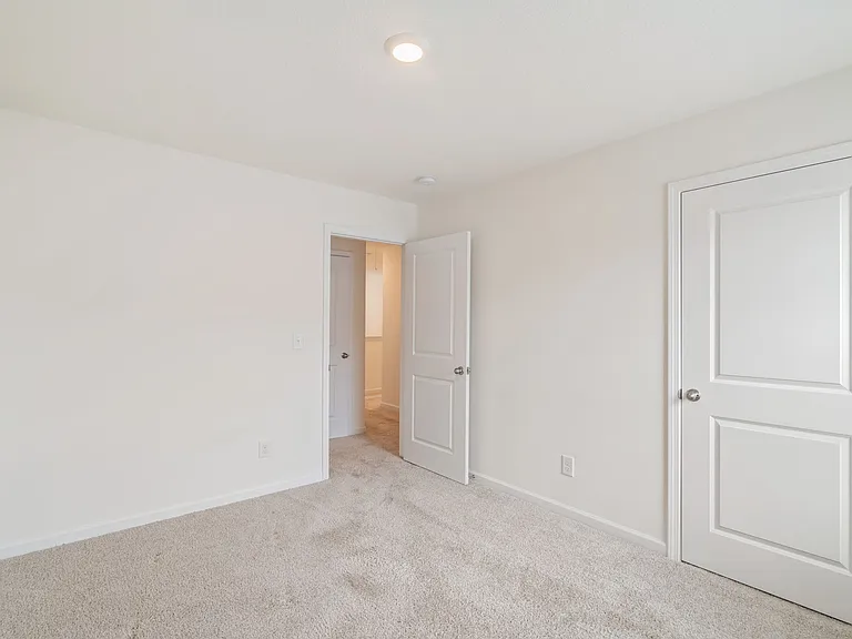 116 Kaley Ln — Photo 32
