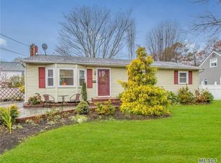 150 N Prospect Ave, Patchogue, NY 11772