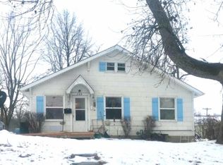 209 W 9th St, Maryville, MO 64468