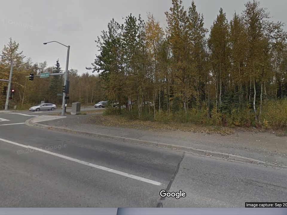 2nd image of 101 E Nelson Ave