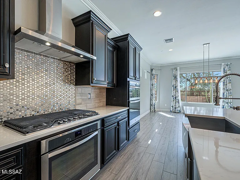 2447 N Wychwood Ct — Photo 15
