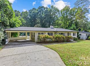 2538 Arnold Dr, Charlotte, NC 28205