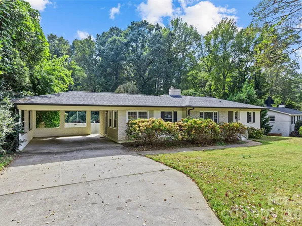 2538 Arnold Dr, Charlotte, NC 28205