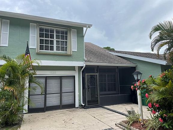 2nd image of 1325 SE Rivergreen Cir