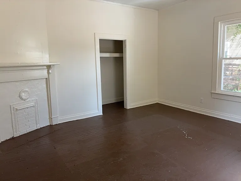 313 G St — Photo 12