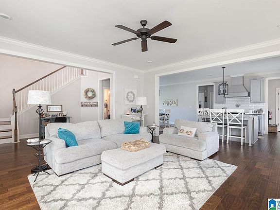 5th image of 4503 Shady Grove Ln