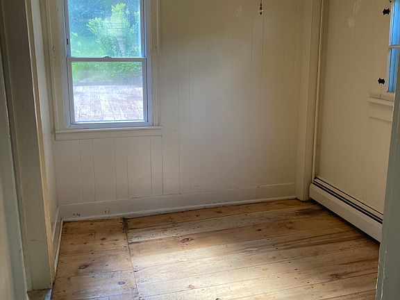 4th image of 17-19 Center St