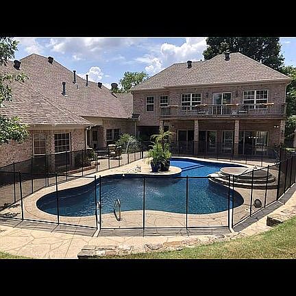 Pool, hot tub, fence