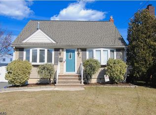 38 Stanton St, Clark, NJ 07066