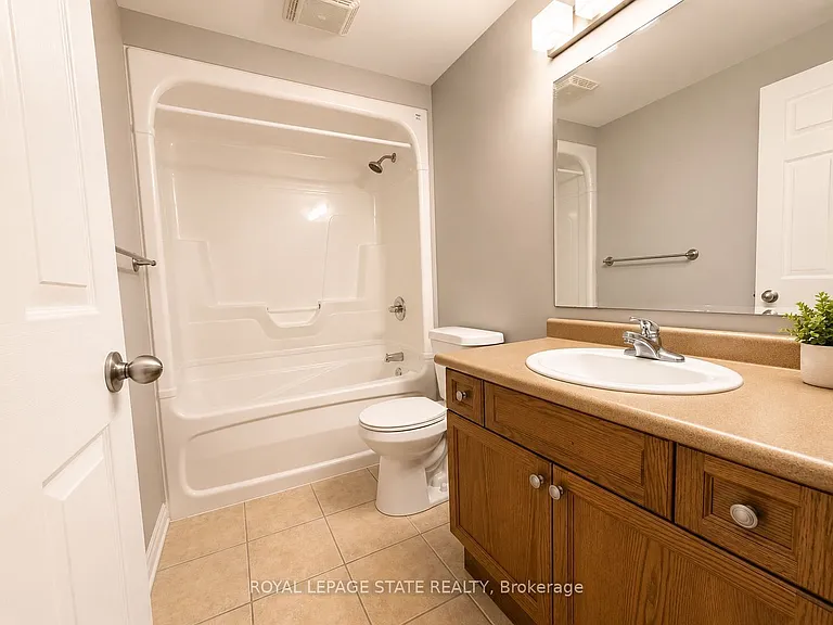 1059 Whetherfield St #3 — Photo 17
