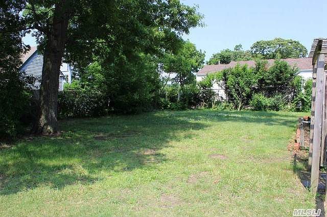 1st image of 23 Beecher Ave