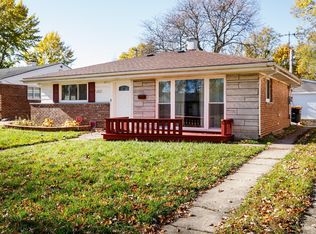 17922 Wildwood Ave, Lansing, IL