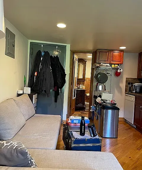 126 E 7th St #4AB — Photo 2