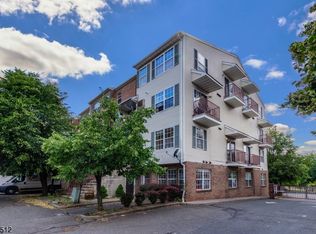 80 Union St, Newark, NJ 07105
