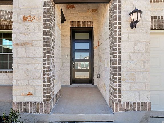 3rd image of 9312 Quail Crest Drive