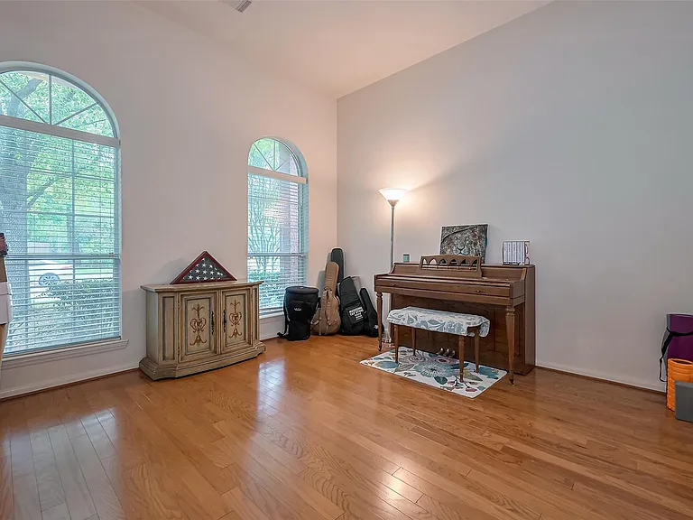 1007 Casting Springs Way — Photo 9