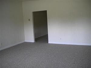 2nd image of 571-A Dayton Ave