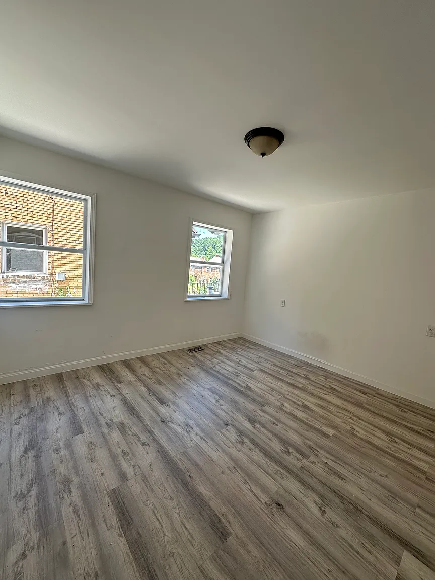 3843 Beechwood Blvd #1 photo 1