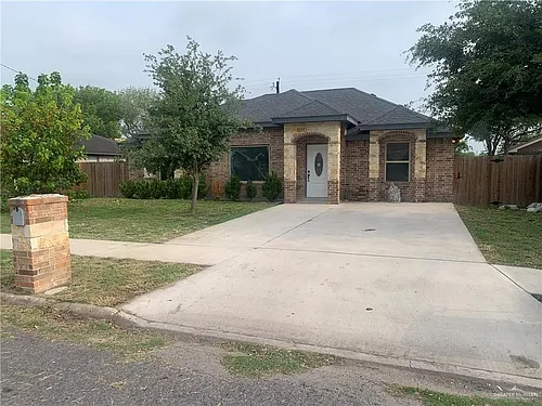 1109 Northpoint Dr Photo 1