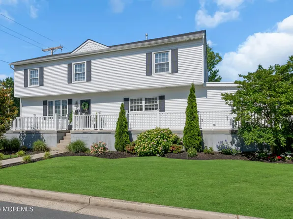 1 Broad Street, Middletown, NJ 07748