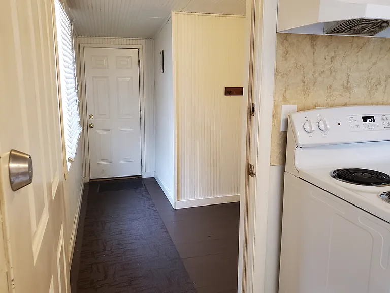 2 Allen St #2 — Photo 14