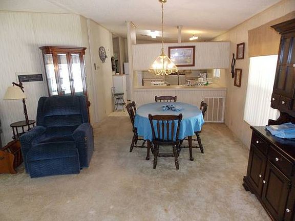 4th image of 4689 Blue Spruce Ave