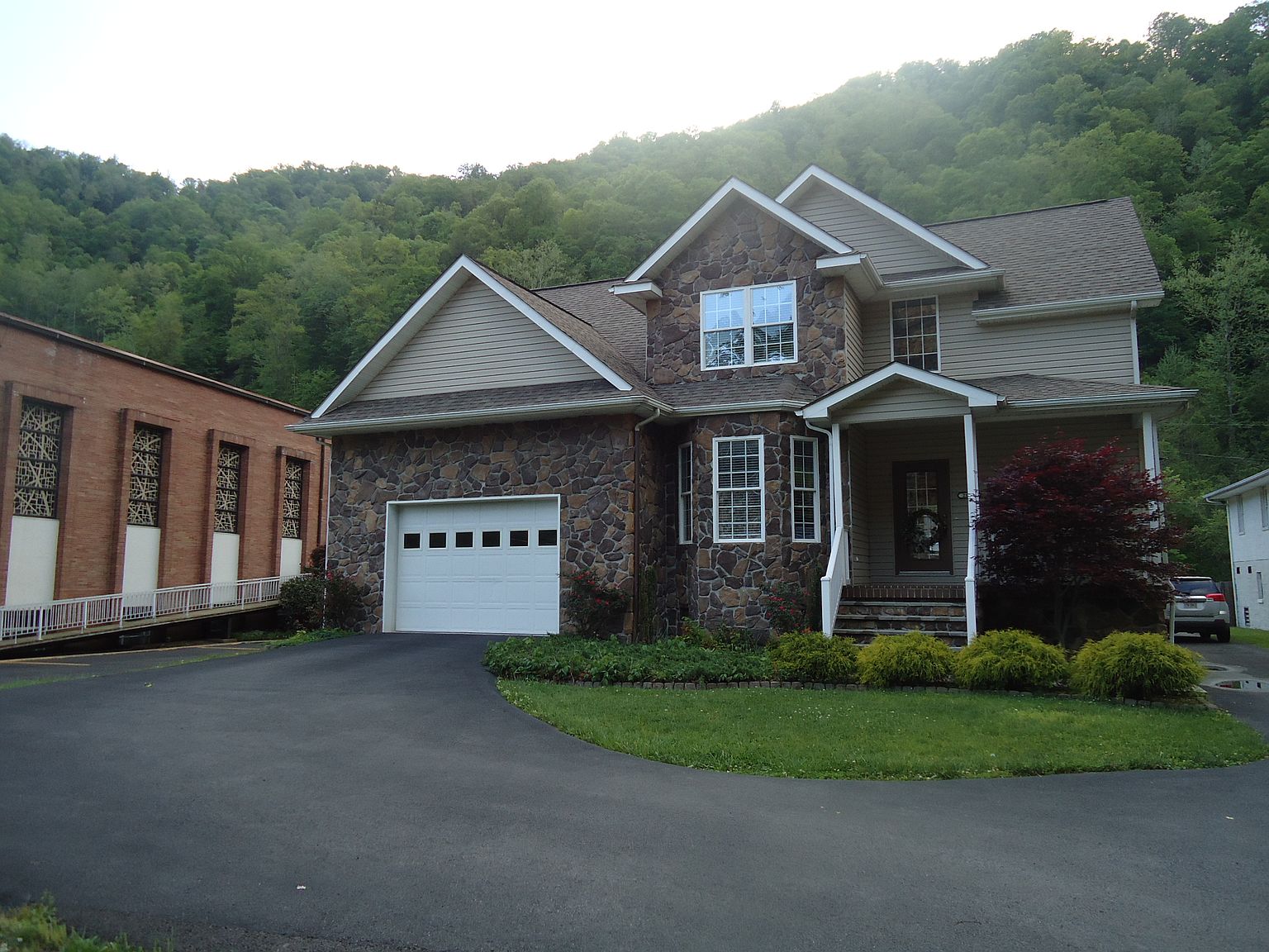 21235 Riverside Dr, Grundy, VA 24614 Zillow