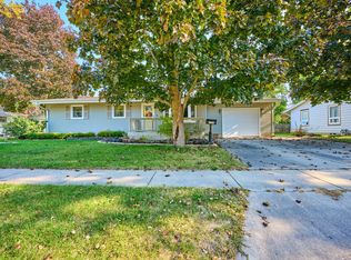 1425 Hulmes Dr, Dekalb, IL 60115