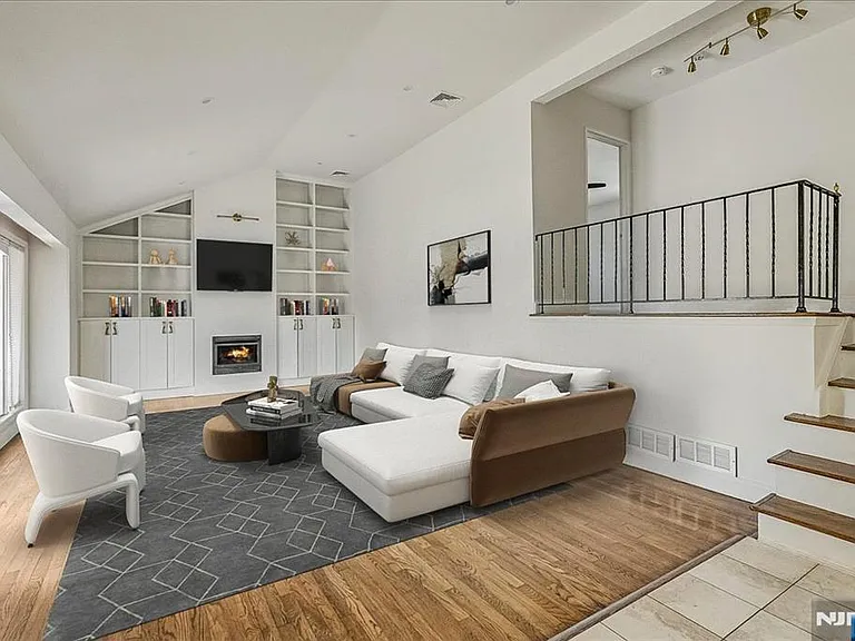 32 Brantwood Pl — Photo 3