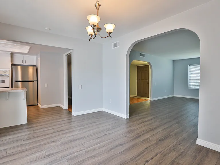 309 W Kelly Ave #A — Photo 10