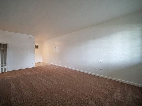 5th image of 4829 Pasarobles Dr #4