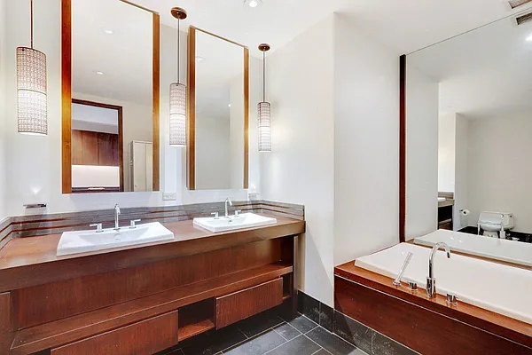 Sold by Level Group | media 4