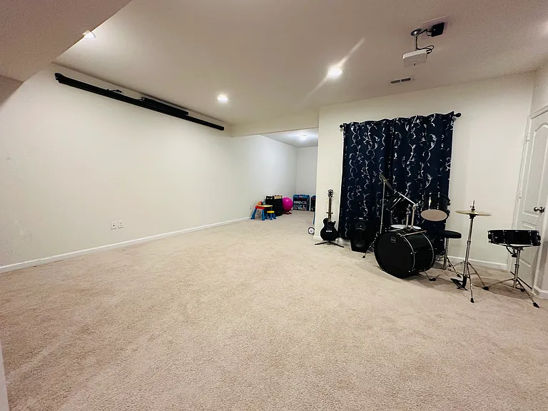 2816 Mondrian Ln — Photo 26