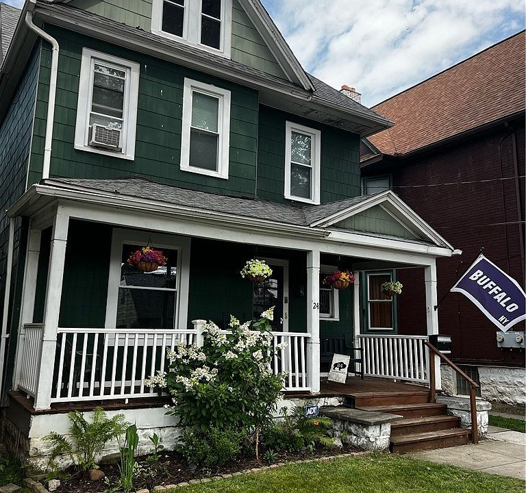 1st image of 24 Leamington Pl