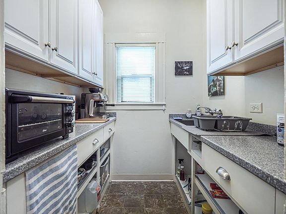 4th image of 148 Campbell St