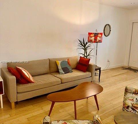 4th image of 1242 Alton Rd APT 205