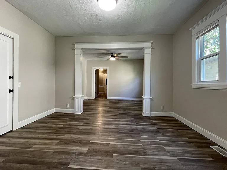 2720 Dupont Ave S #1 — Photo 2
