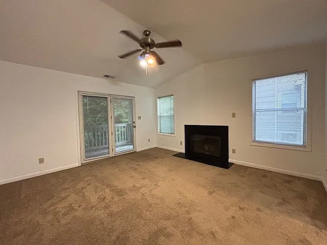Building Photo - 671 Bartons Landing Pl #8