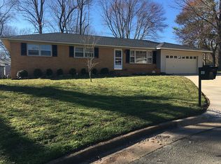 405 Hillmont Cir NW, Huntsville, AL 35805