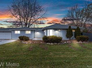 35791 Kelly Rd, Clinton Township, MI 48035