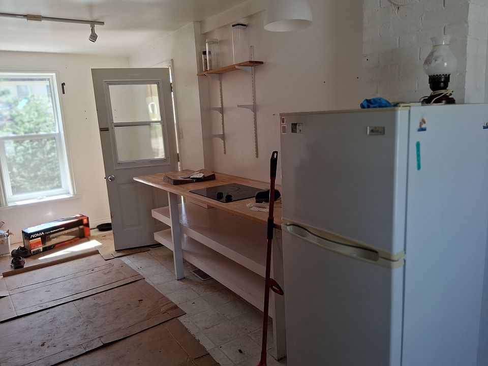1st image of 197 Bruce St N #2