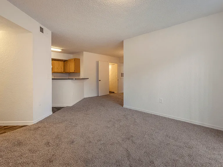 Noah's Landing Apartments — Photo 19