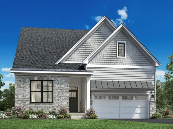 2 Foxwood Dr, Danbury, CT 06810