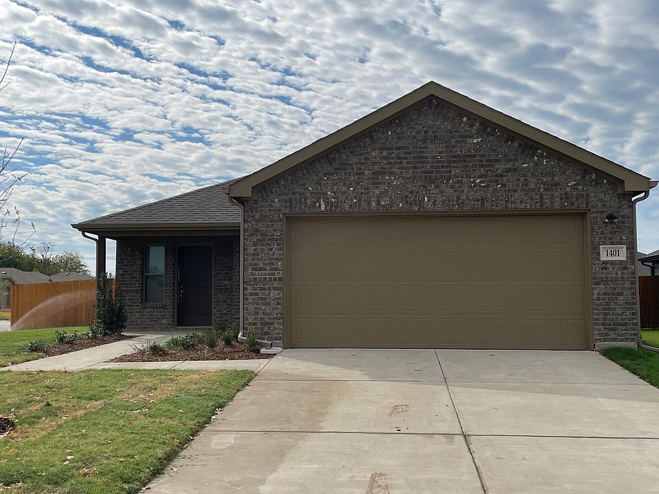 1st image of 1401 Waverley Dr