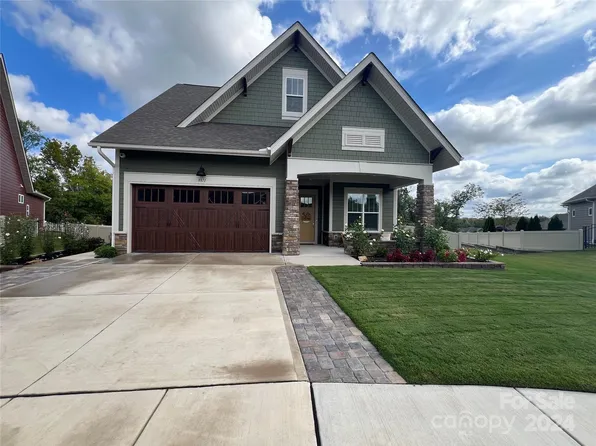 8871 Cotton Grove Ct, Harrisburg, NC 28075