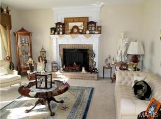 1160 Hollow Valley Ct, Saint Charles, MO 63304